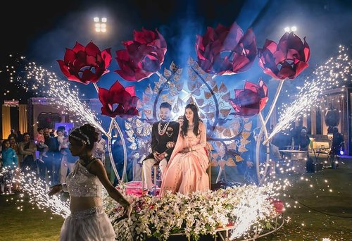 best bride groom entry theme thane