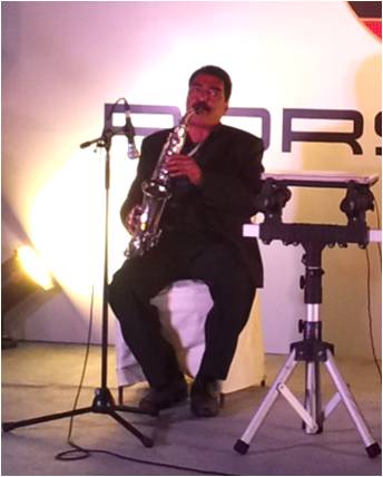 indian saxophone player thane