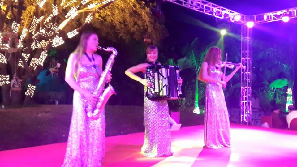 female symphony bands thane