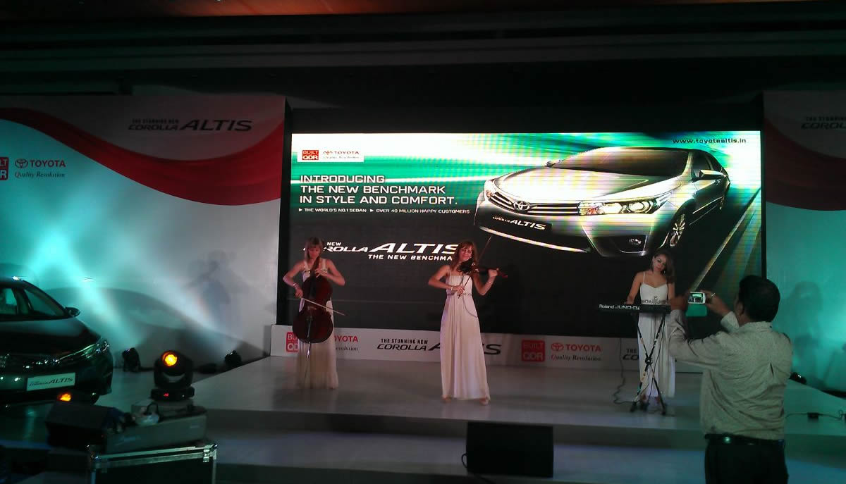 famous trio musicians thane